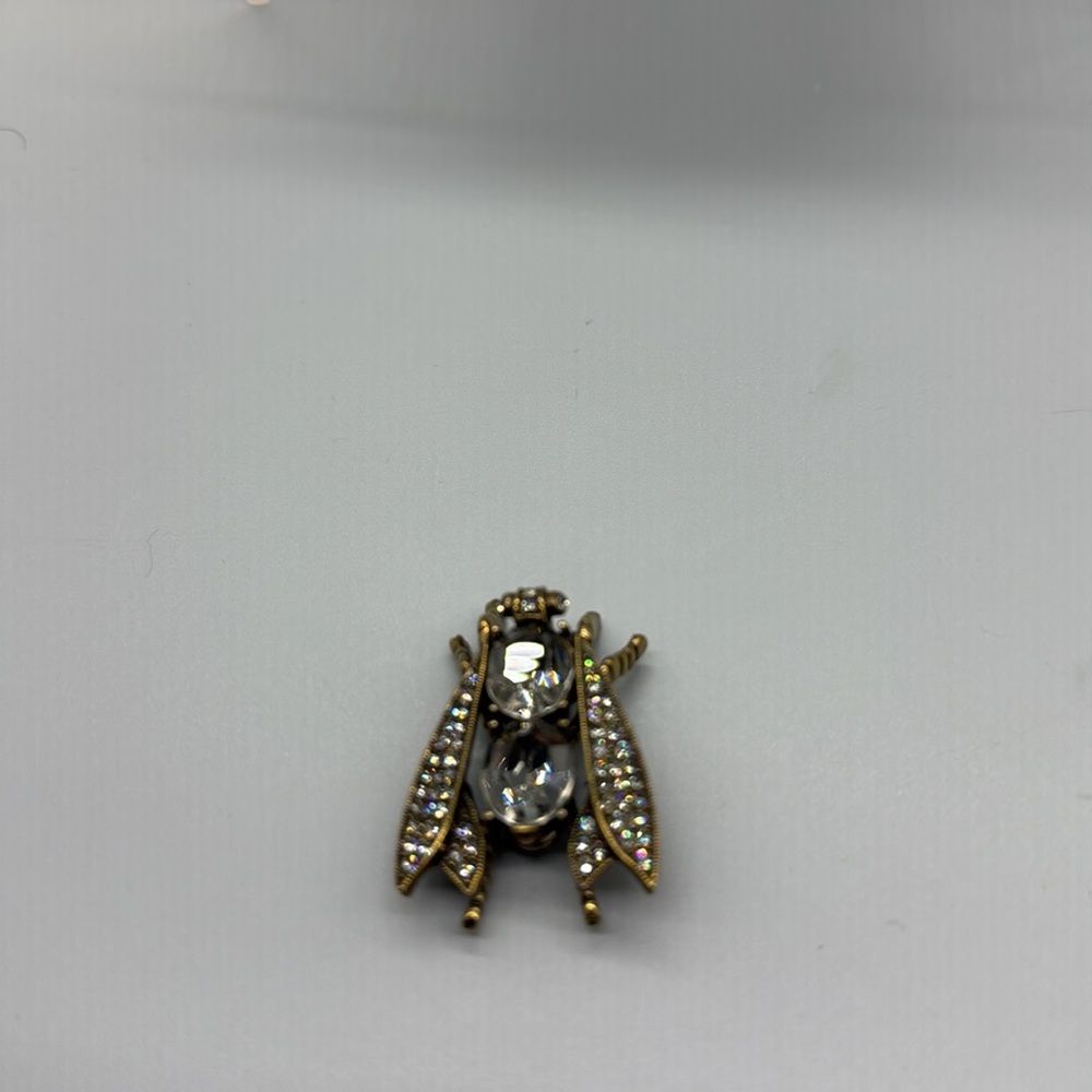 UTC China Signed  Elegant Crystal Insect Brooch - Picture 7 of 10